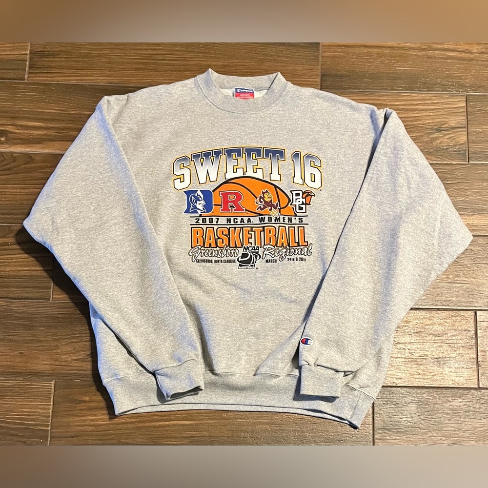 2007 Y2K NCAA Women’s Basketball Sweet 16‎ Regional Sweatshirt Size XL